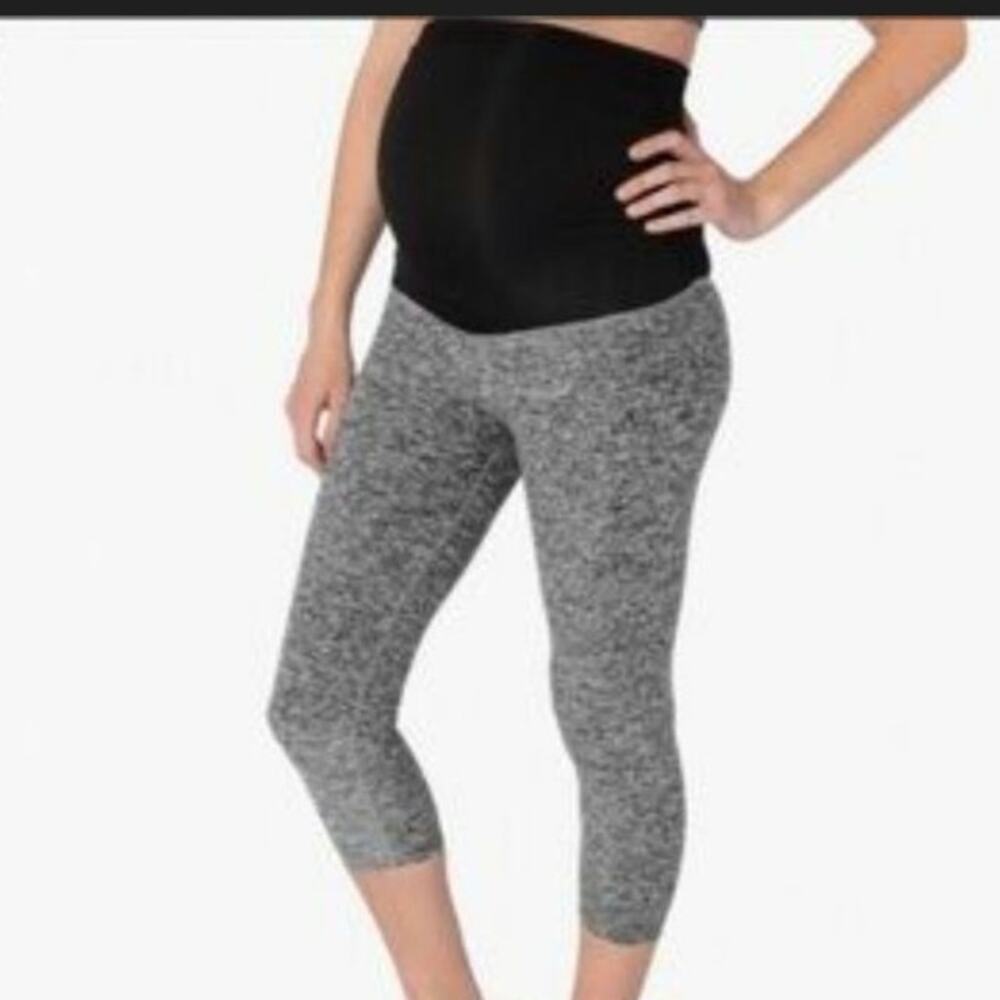 Beyond the Bump Gray Women's Cropped Leggings Size: L